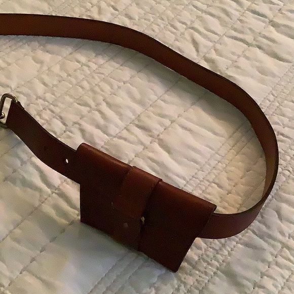 Leather belt with card pouch - Picture 1 of 5